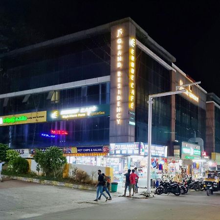 Js Grand Residency Hotell Palakkad Exteriör bild